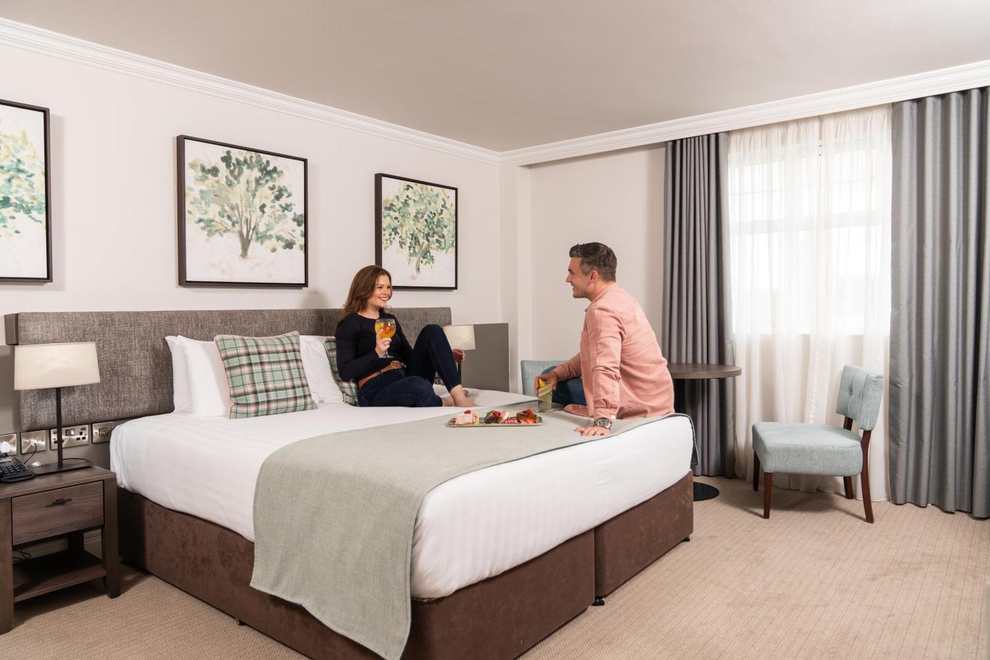 Ivanhoe Inn And Hotel เบลฟาสต์ ภายนอก รูปภาพ